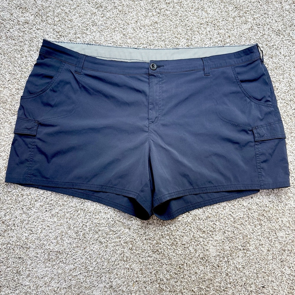 World Wide Sportsman Womens 22W Black Cargo Fishing Shorts Stretch Outdoor 5 In